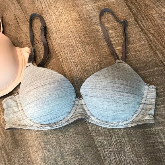 SOLD!!! VICTORIAS SECRET BRA BUNDLE - Picture 3 of 8